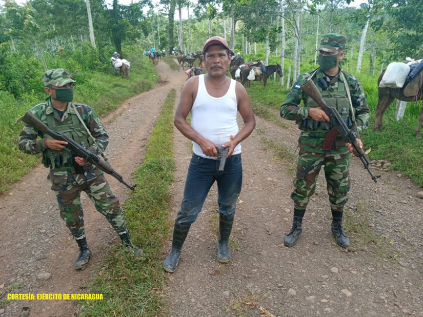 armas